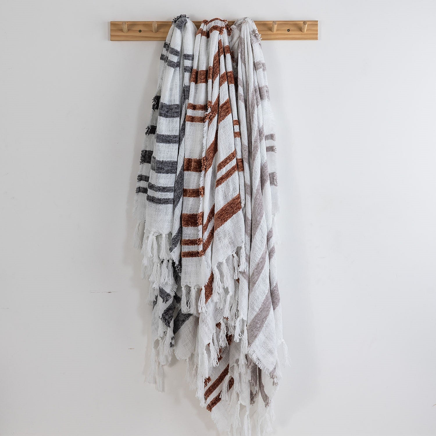 Design Republique Stowe Stripe Throw
