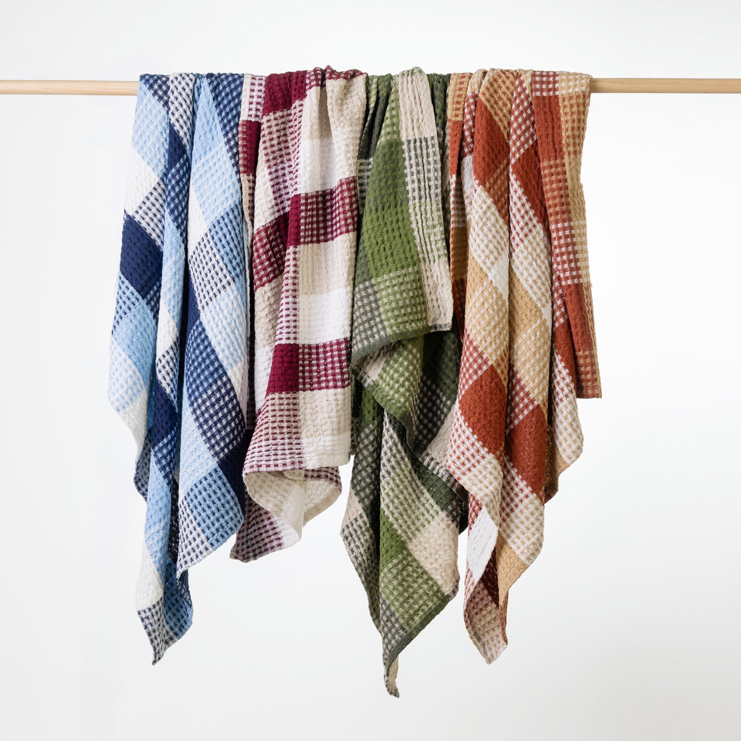 Design Republique Lucy Check Waffle Throw Red