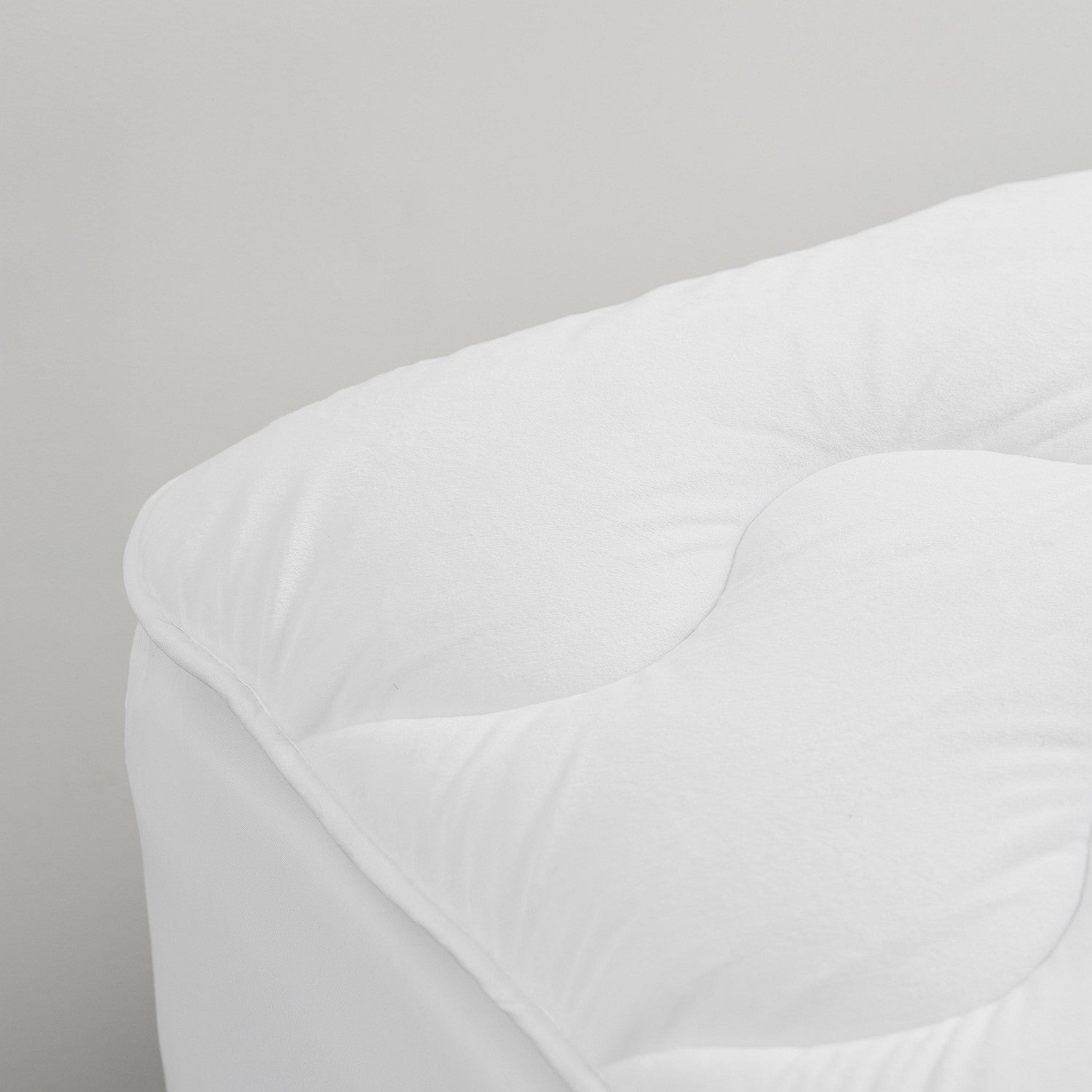 Solace Velvet Touch Mattress Topper