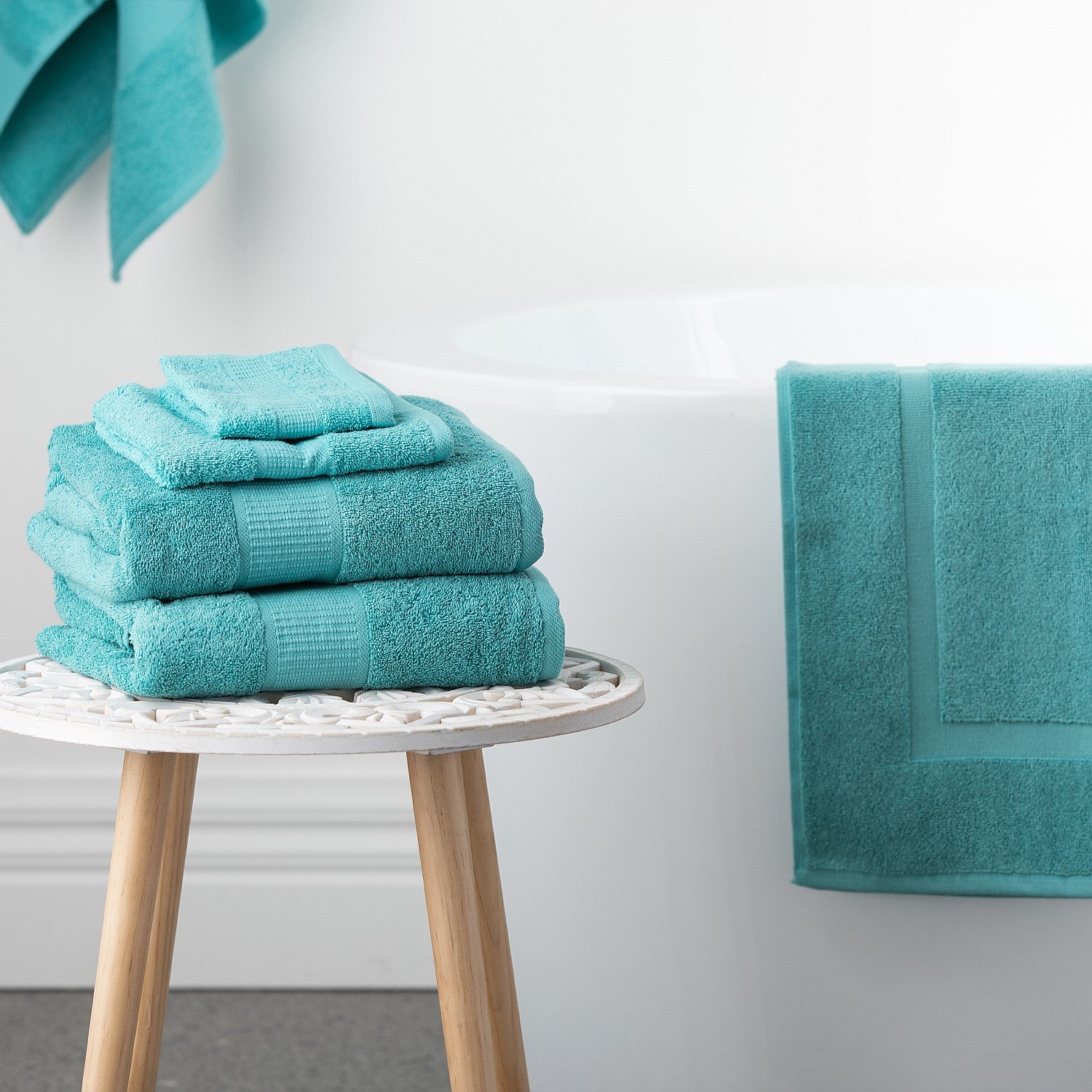 Avalon Bath Mat 800gsm