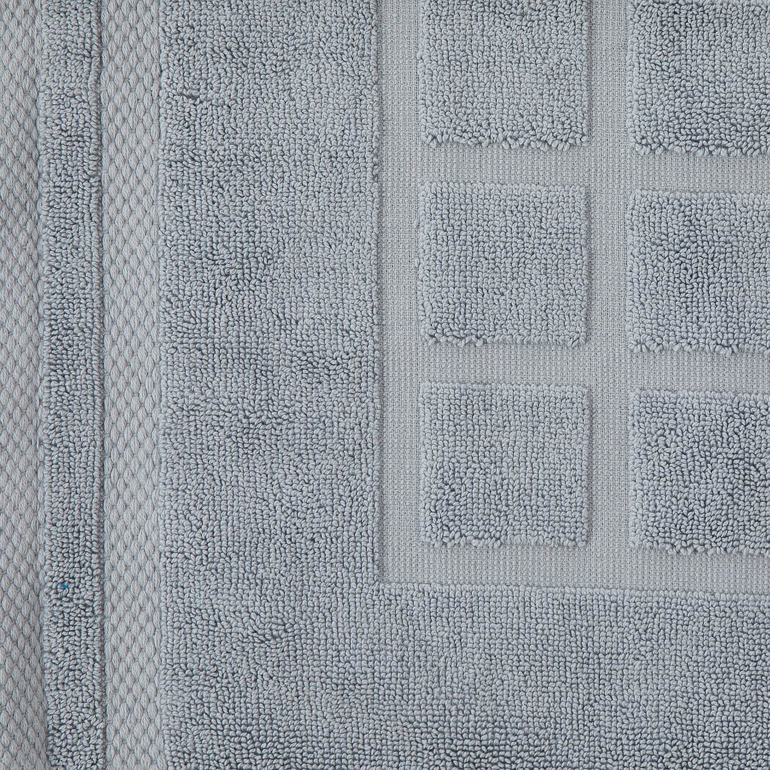 Design Republique Ultra Plush Bath Mat 800gsm