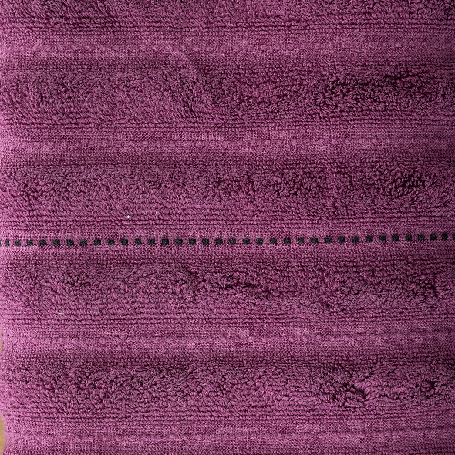 Design Republique Lauren Dobby Bath Towel