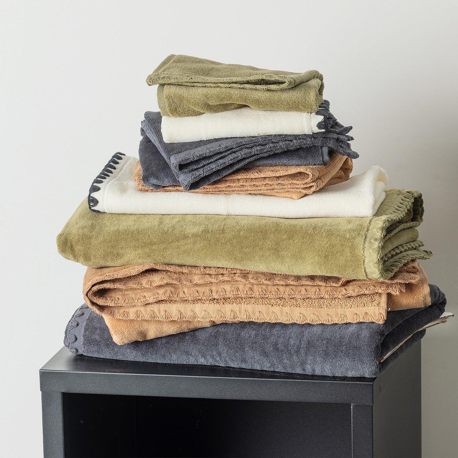 Fieldcrest Blair Stitch Bath Sheet