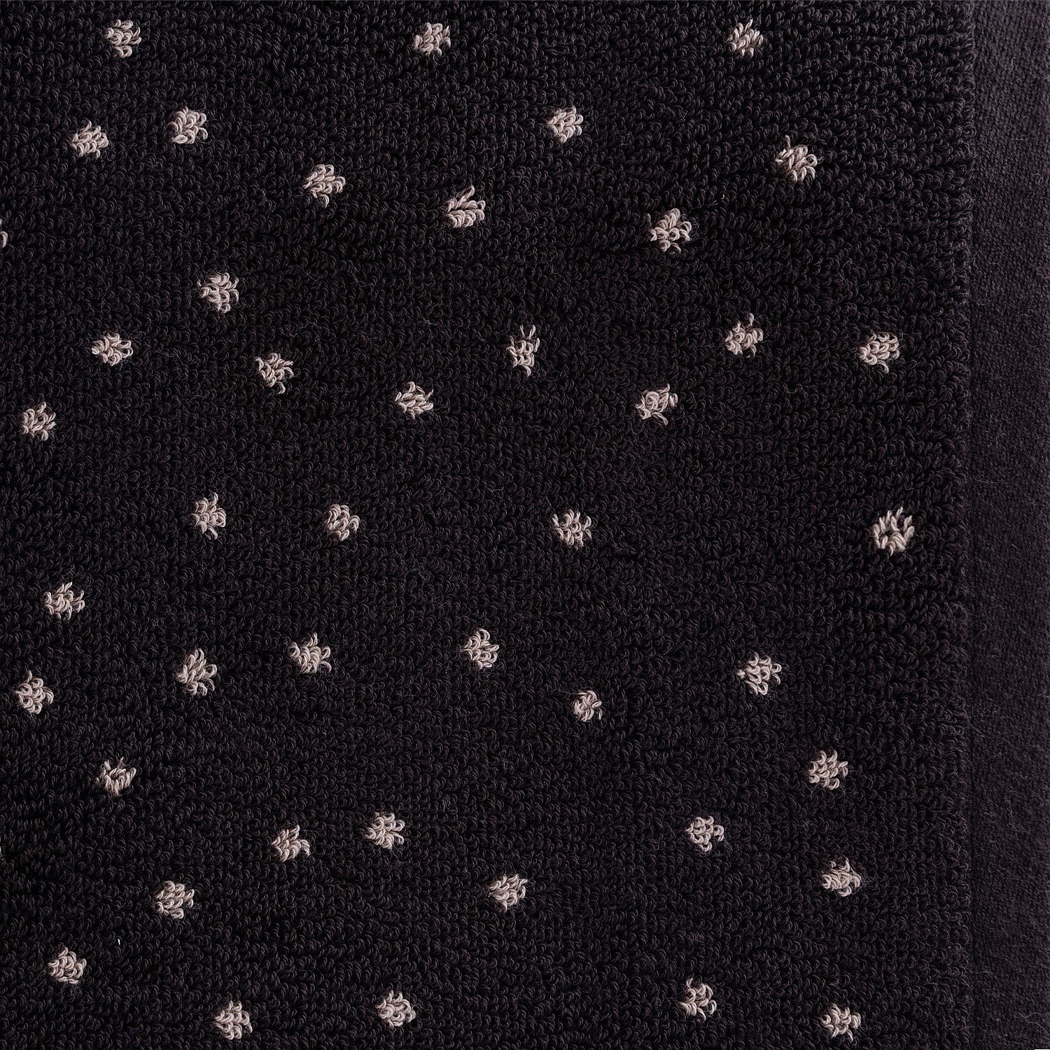 Gracious Living Polka Dot Bath Towel 500gsm