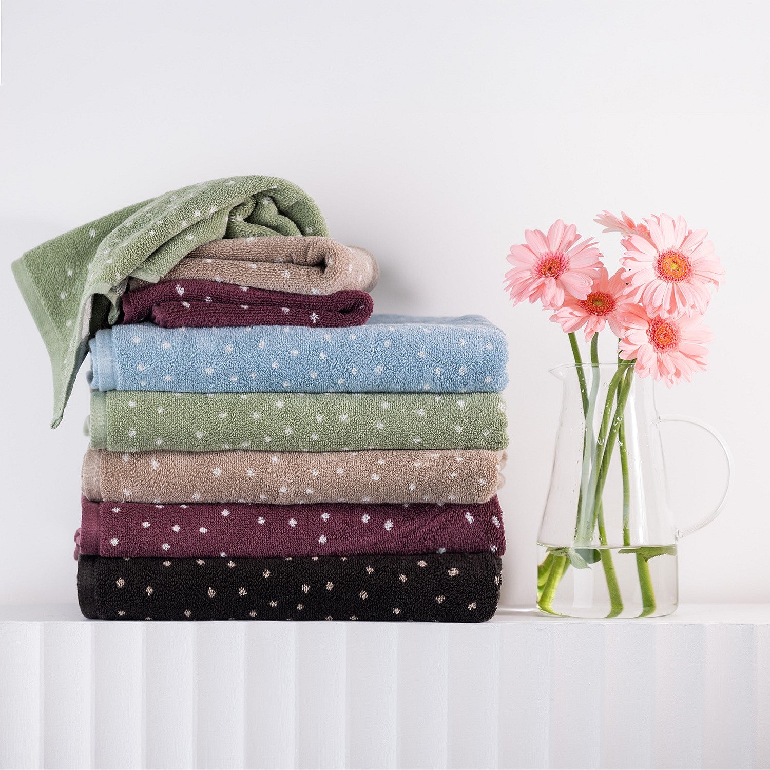 Gracious Living Polka Dot Hand Towel 500gsm