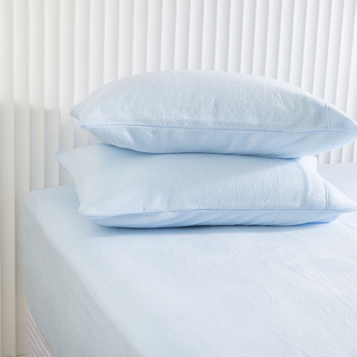 Cosy & Co. Cosy Fleece Fitted Sheet & Pillowcase/s