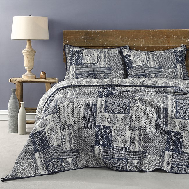Into Home Block Qulited Coverlet 
