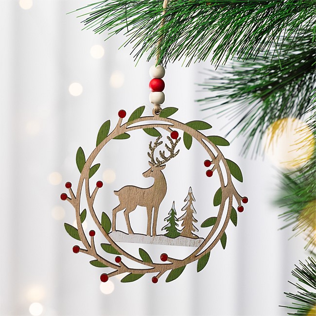 Christmas Wishes Wood Reindeer Leaf Circle Hang Decoration