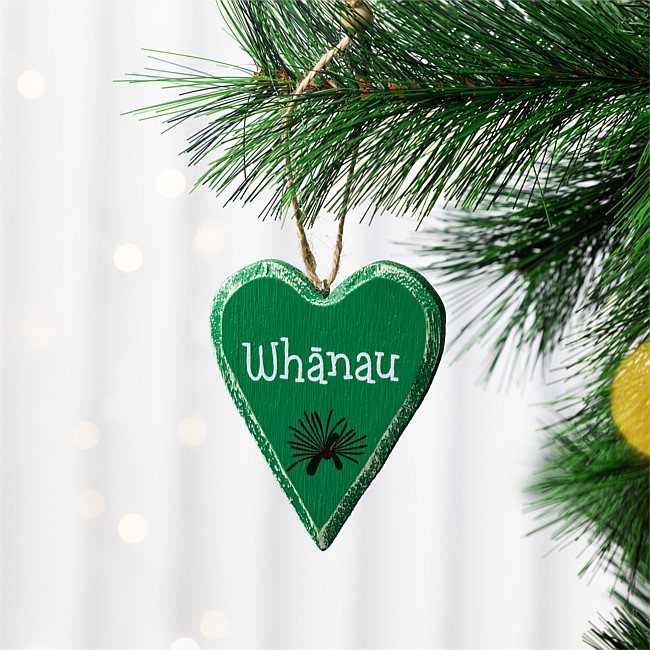 Christmas Wishes Wooden Heart Whānau Hanging Decoration