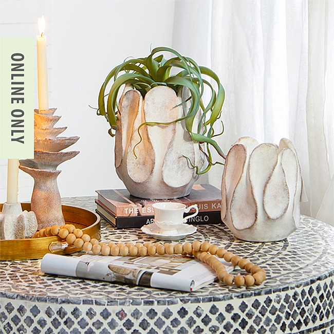 Outsidings Tay Cement Wavy Planter