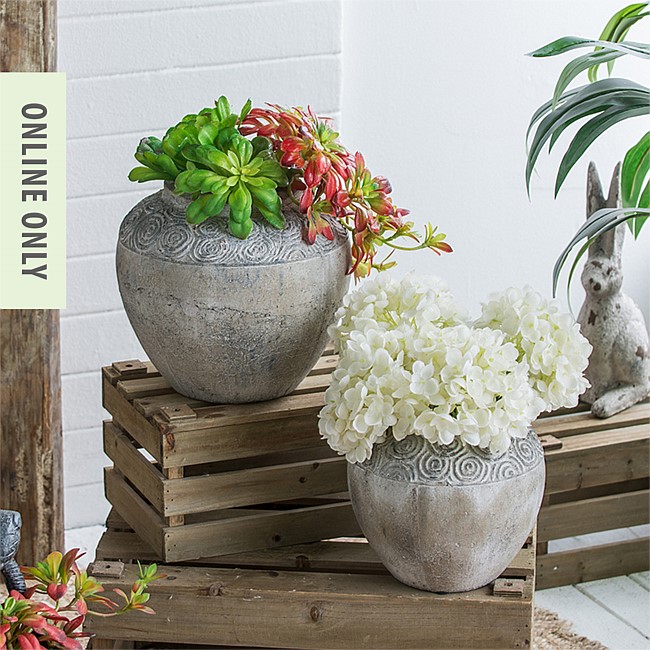 Outsidings Tay Terracotta Round Planter Outsidings Tay Terracotta Round Planter