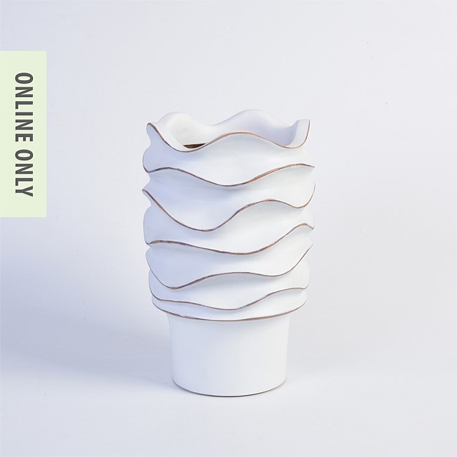 Design Republique Demi Wave Planter 