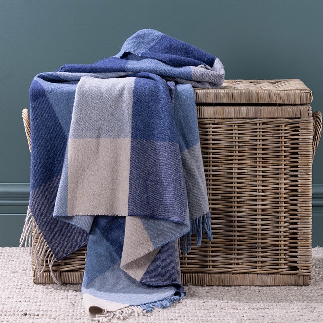Woolrest 100% Pure New Zealand Wool Check Throw Woolrest 100% Pure New Zealand Wool Check Throw