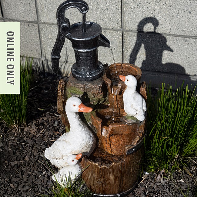 Outsidings Puddle Duck Water Feature