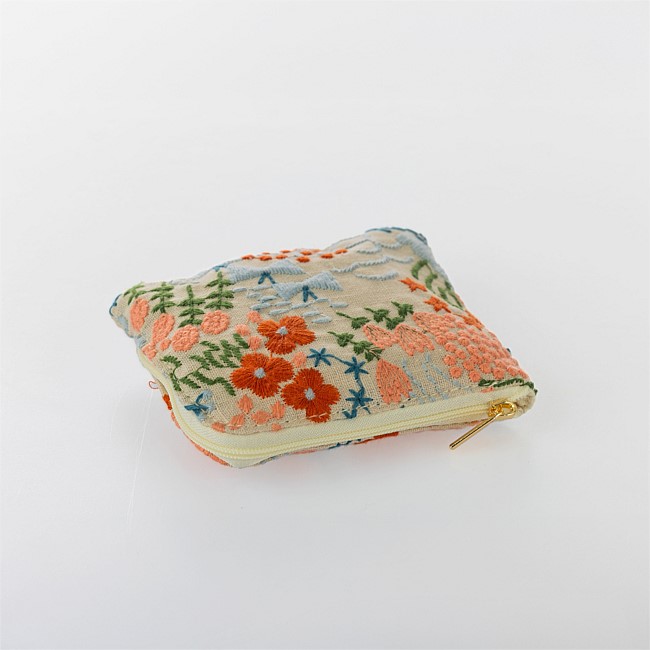 Grace & Gild Embroidered L-Shape Wallet