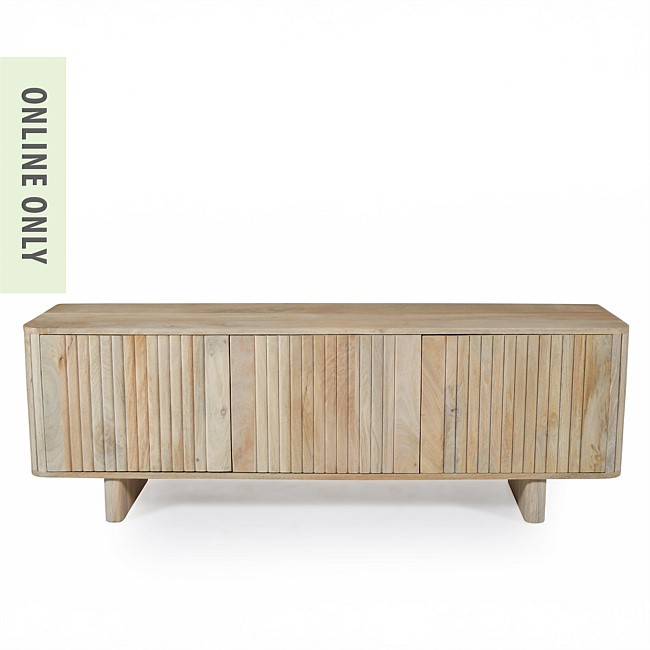 Amparo Mango Vicky Entertainment Unit