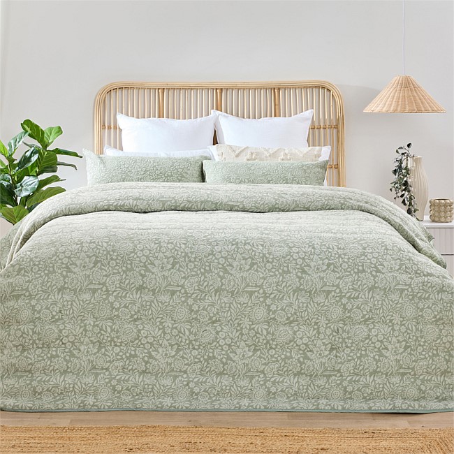 Gracious Living Keira Coverlet Set Gracious Living Keira Coverlet Set