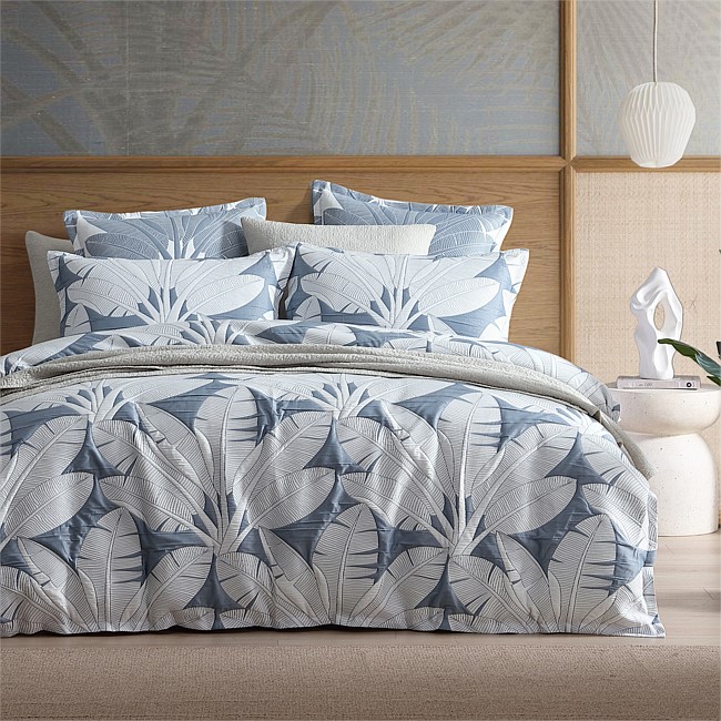 Platinum Collection Lagos Duvet Cover Set Platinum Collection Lagos Duvet Cover Set