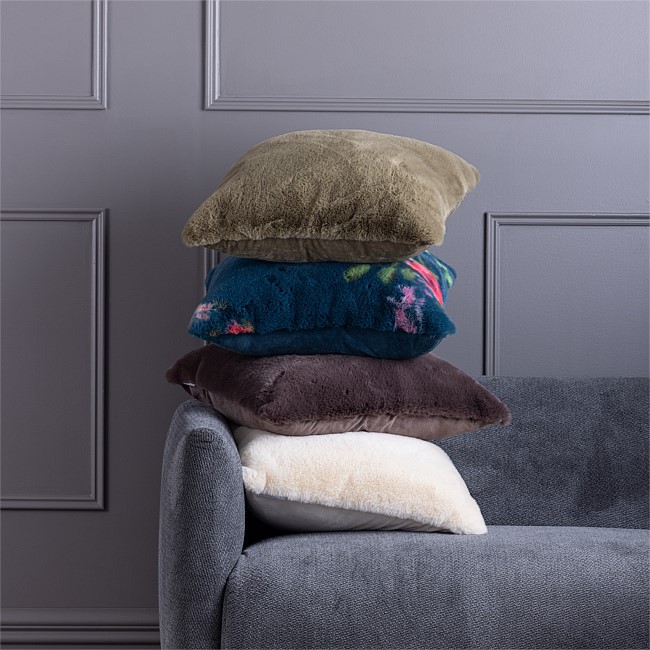 Design Republique Evelyn Faux Fur Cushion