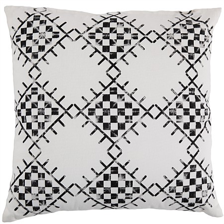 Design Republique Athena  Diamond Cushion