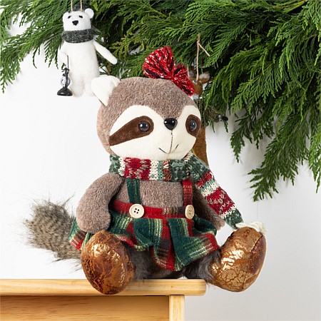 Christmas Wishes Sitting Racoon With Dress 27cm